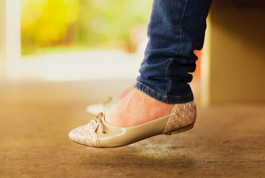 Ballerina shoes go perfectly with your favorite jeans