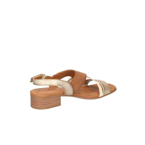Mustang sandals cognac